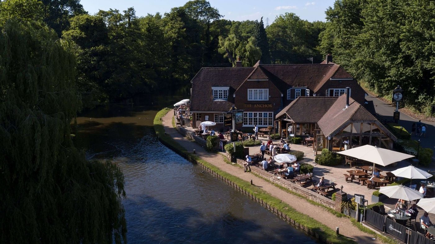 The Anchor Country Pub & Restaurant, Pyrford Lock, Wisley